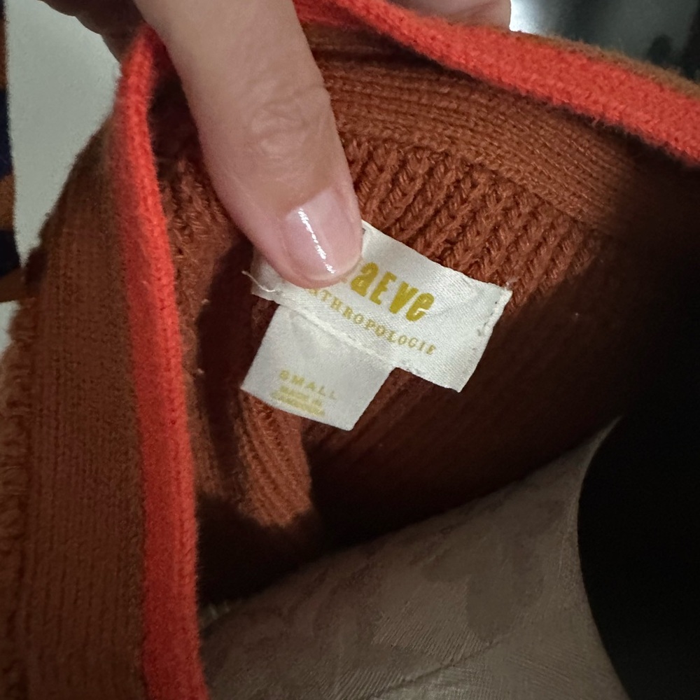 Women's V-Neck Color Block Sweater - Picture 8 of 8